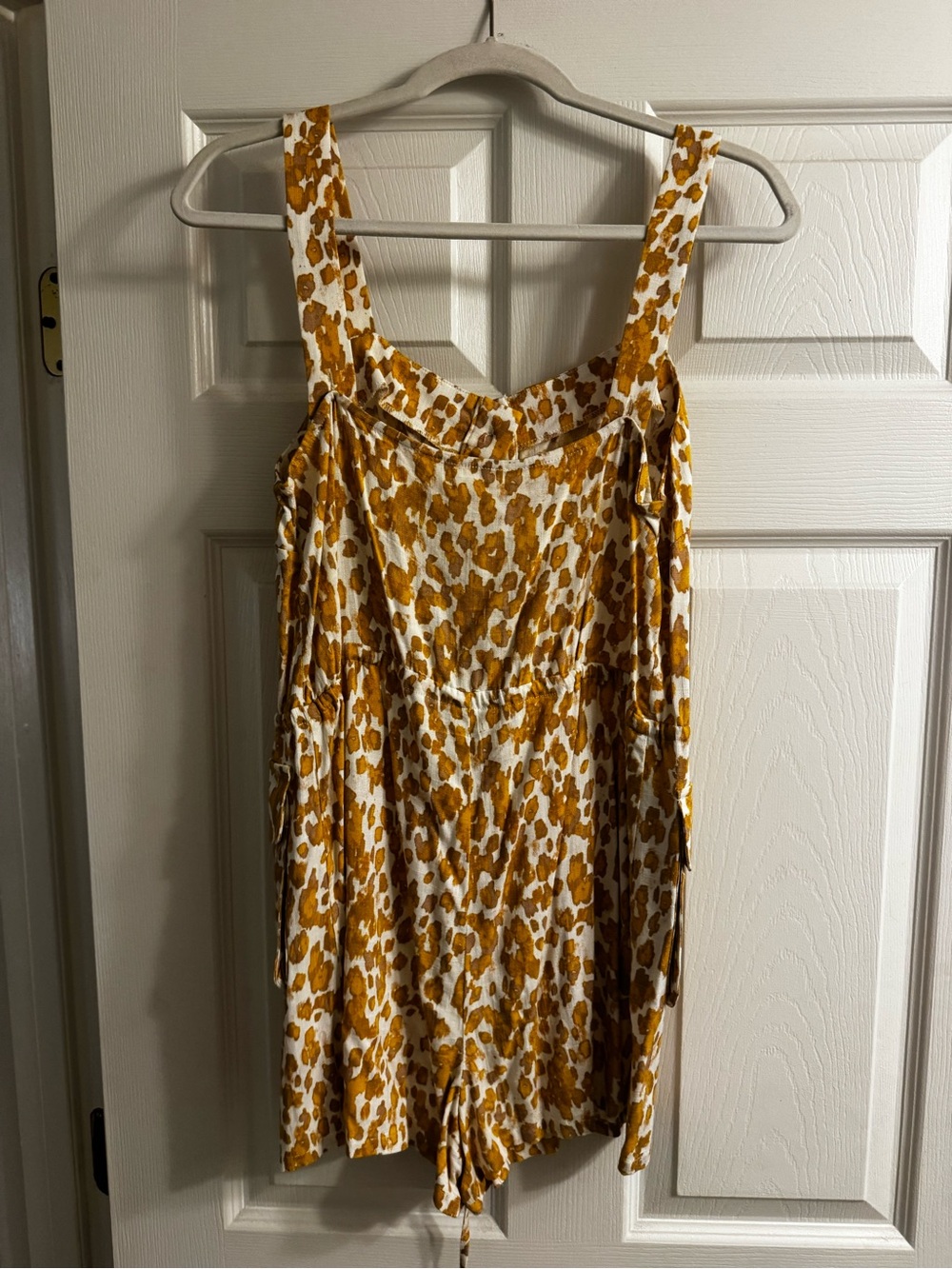 Yellow Leopard-Print Button-Front Romper - Picture 2 of 2